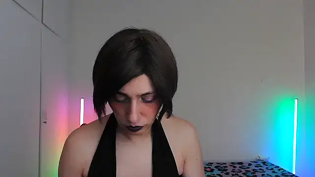 Snapshot of HoneyValentine chatting on March 3, 8:05 pm HoneyValentine online show from March 3, 8:05 pm