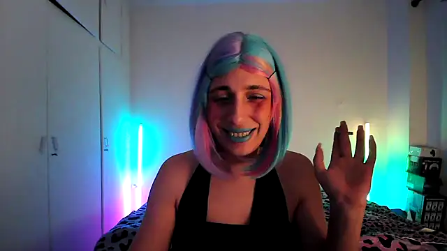 HoneyValentine online show from March 28, 7:04 pm