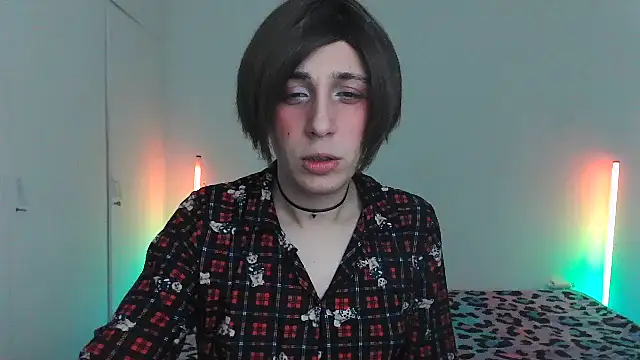 HoneyValentine online show from March 7, 8:47 pm