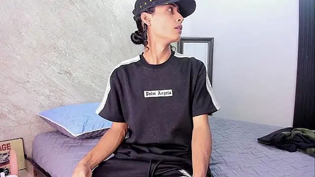 Snapshot of Treyk_king chatting on February 7, 3:58 am Treyk king online show from February 7, 3:58 am