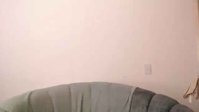 -Ivonnys online show from January 9, 9:33 pm