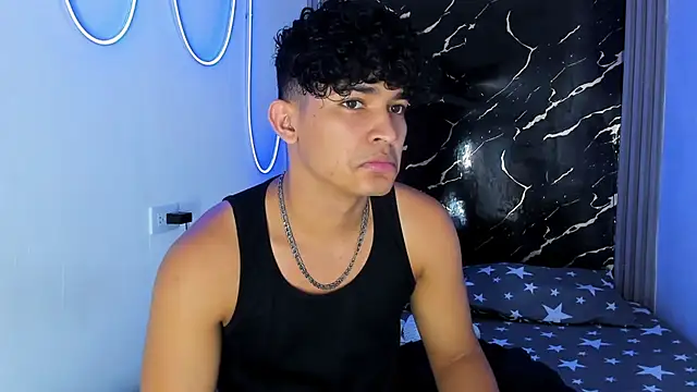 jamescurly00 online show from January 7, 11:10 pm