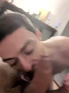 Snapshot of davidfrenchlove chatting on January 19, 12:03 am davidfrenchlove online show from January 19, 12:03 am