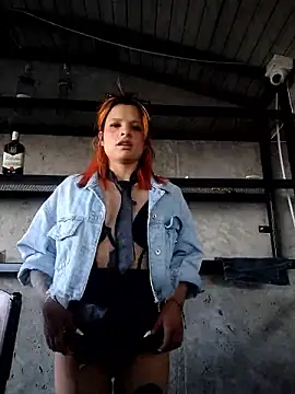 Cataleya 16 online show from January 18, 8:45 pm