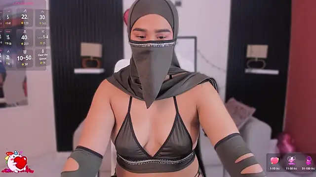 Layla Yasmin online show from January 9, 6:26 pm