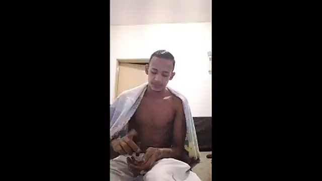 Magrinhodelicia011 online show from June 12, 12:30 am