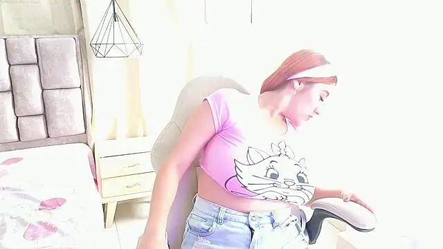 scarlettjohnson  online show from January 7, 1:27 pm