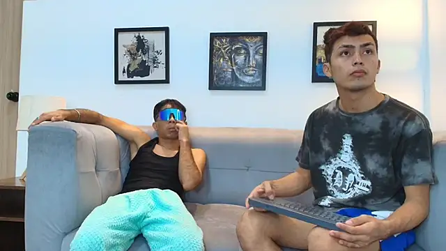 AVENGER BOYS2026 online show from January 9, 1:23 am