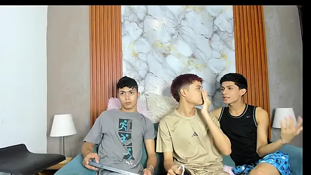 AVENGER BOYS2026 online show from June 23, 7:23 pm