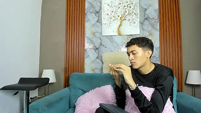 AVENGER BOYS2026 online show from March 12, 7:40 pm