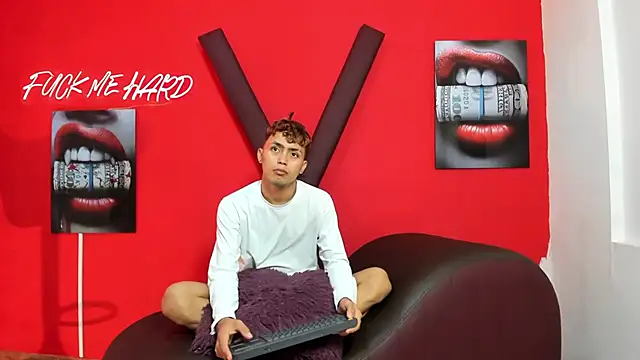 AVENGER BOYS2026 online show from March 25, 7:13 pm