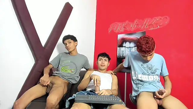AVENGER BOYS2026 online show from May 20, 10:40 pm