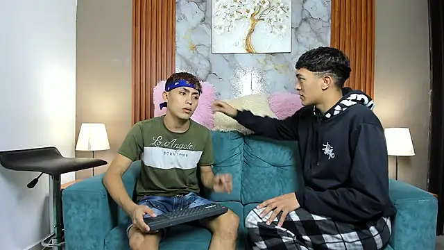 AVENGER BOYS2026 online show from February 18, 7:43 pm