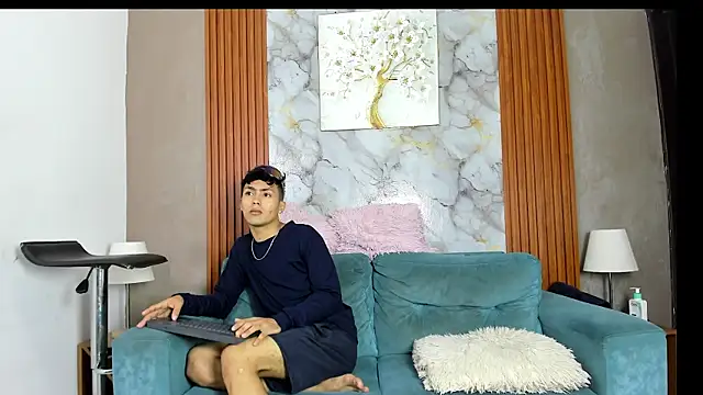 AVENGER BOYS2026 online show from June 16, 7:14 pm