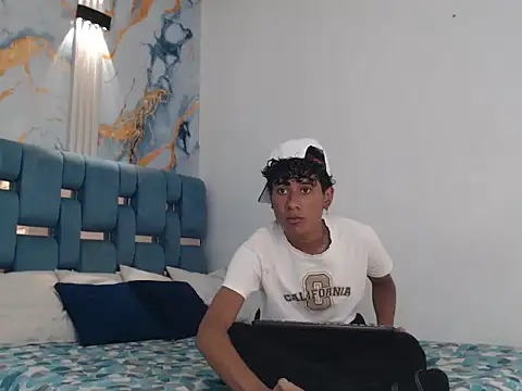 Snapshot of MAPOLA_GREAT chatting on January 7, 7:24 am MAPOLA GREAT online show from January 7, 7:24 am