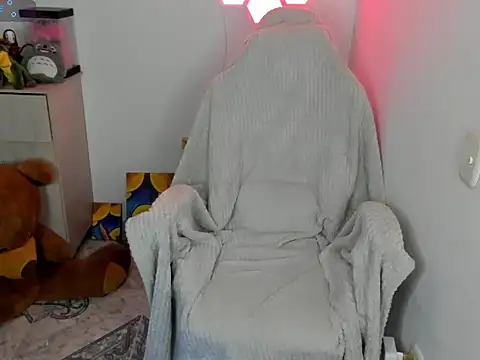 emillyaqua online show from January 9, 9:44 pm