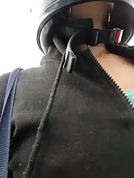 Michelle ec online show from April 15, 4:33 pm