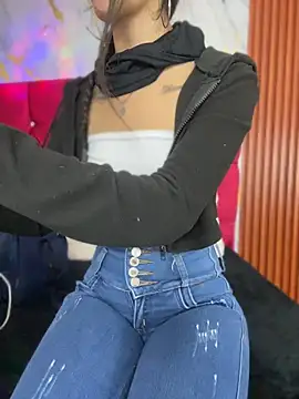 Michelle ec online show from May 18, 6:23 pm