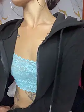 Michelle ec online show from April 15, 7:58 pm