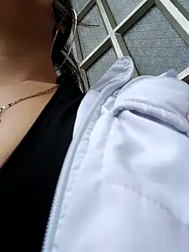 Michelle ec online show from February 18, 5:09 pm