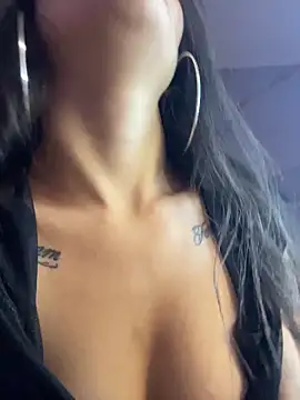 Michelle ec online show from April 16, 9:39 pm