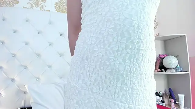 pinky  bunny online show from February 4, 2:17 am