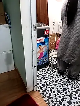 Tulip Giang online show from January 8, 3:45 am