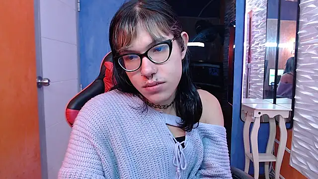 lilith ayanami online show from June 8, 1:33 pm