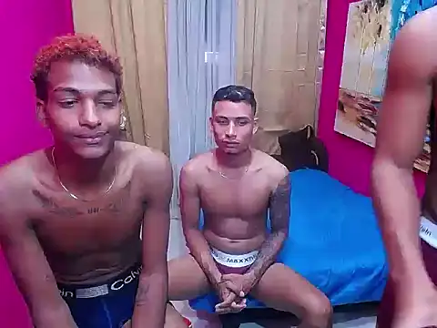 hugecock black online show from January 14, 6:55 pm