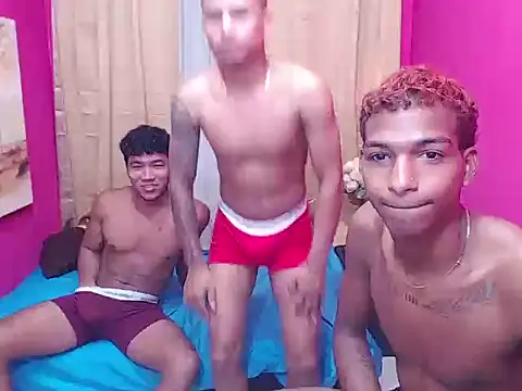 hugecock black online show from January 12, 7:09 pm