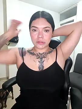 Snapshot of brenda_palacio chatting on March 24, 2:33 am brenda palacio online show from March 24, 2:33 am