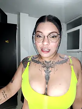 brenda palacio online show from February 16, 2:21 am