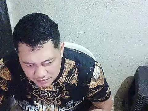 UrAsianGuy90 online show from April 16, 10:38 am