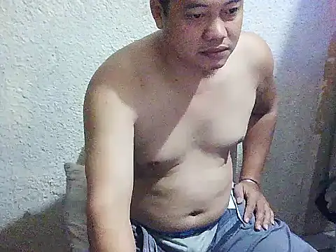 UrAsianGuy90 online show from January 13, 12:36 am