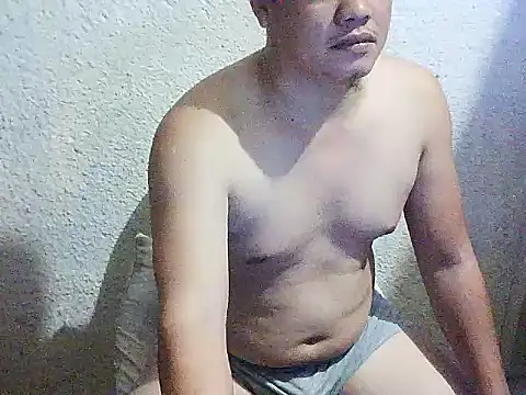 UrAsianGuy90 online show from January 13, 12:42 pm