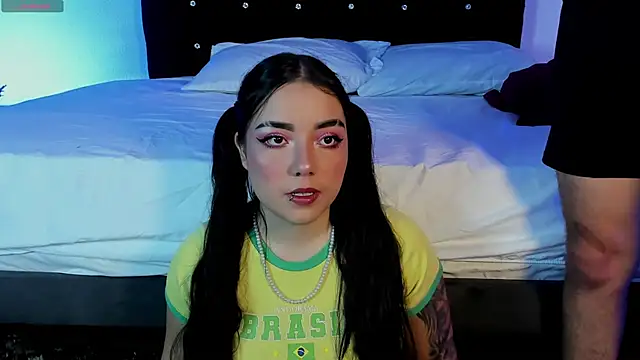 Couple latinX online show from January 8, 11:16 am