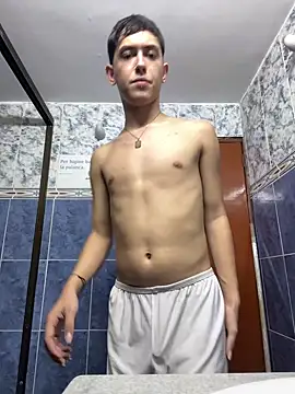 Iamcami  online show from February 13, 7:25 pm