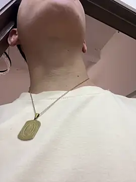 Iamcami  online show from February 21, 7:16 pm