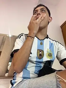 Iamcami  online show from February 24, 6:53 pm