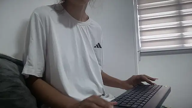 Sarah sumemers online show from March 16, 8:11 pm