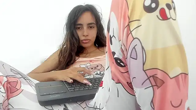 Sarah sumemers online show from March 19, 9:15 pm