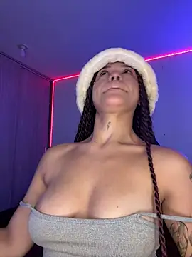 crystal dlun online show from March 16, 3:15 pm