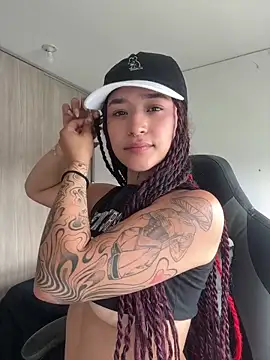 crystal dlun online show from March 11, 7:41 pm