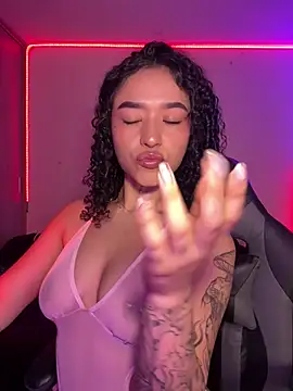 crystal dlun online show from January 13, 3:16 pm