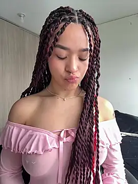 crystal dlun online show from February 24, 2:40 pm