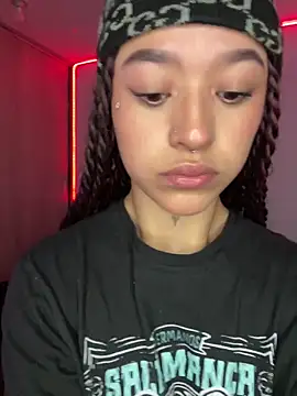 crystal dlun online show from March 14, 4:13 pm