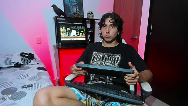 Keisuke Baji  online show from January 12, 3:30 pm