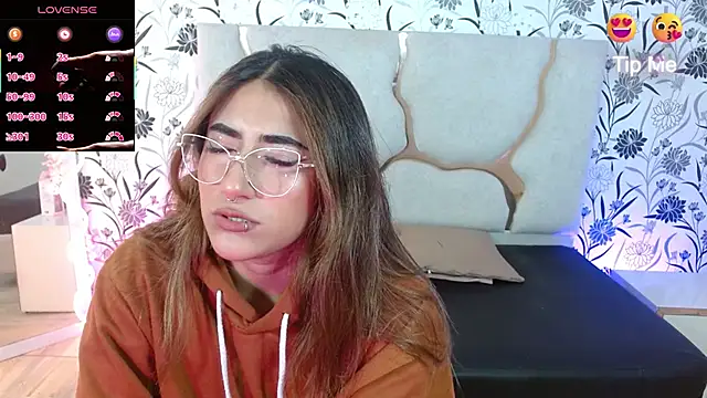 Livglow tay online show from January 13, 3:10 am