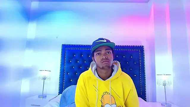 Cristal and luke online show from March 24, 3:28 am