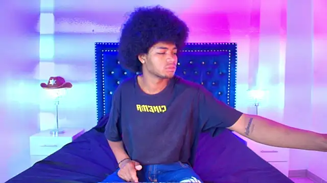 Cristal and luke online show from May 21, 3:48 am